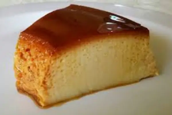 Pudim de Leitre com furinhos